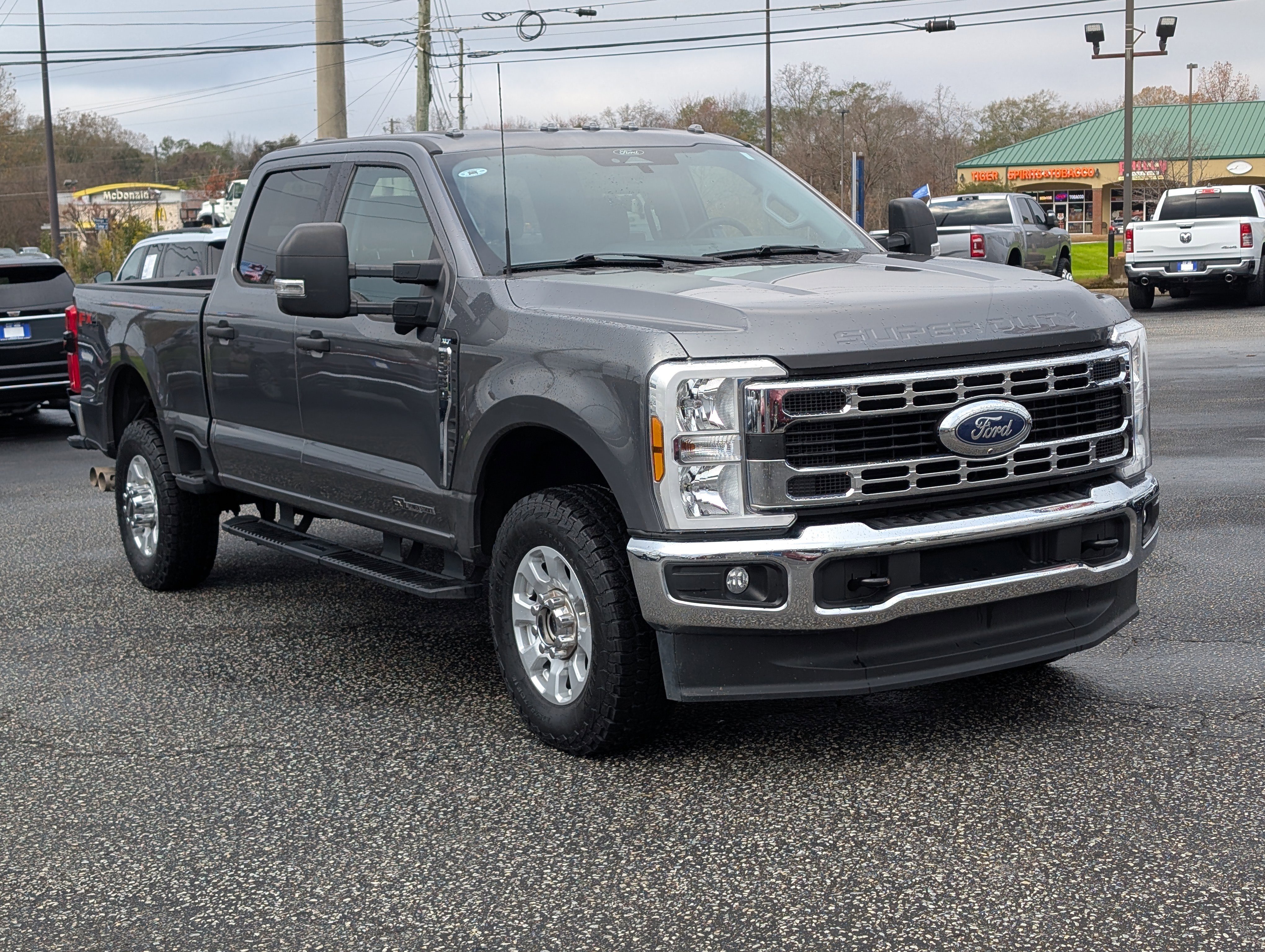 Certified 2024 Ford F350 XLT w/ 360-Degree Camera Package image 4