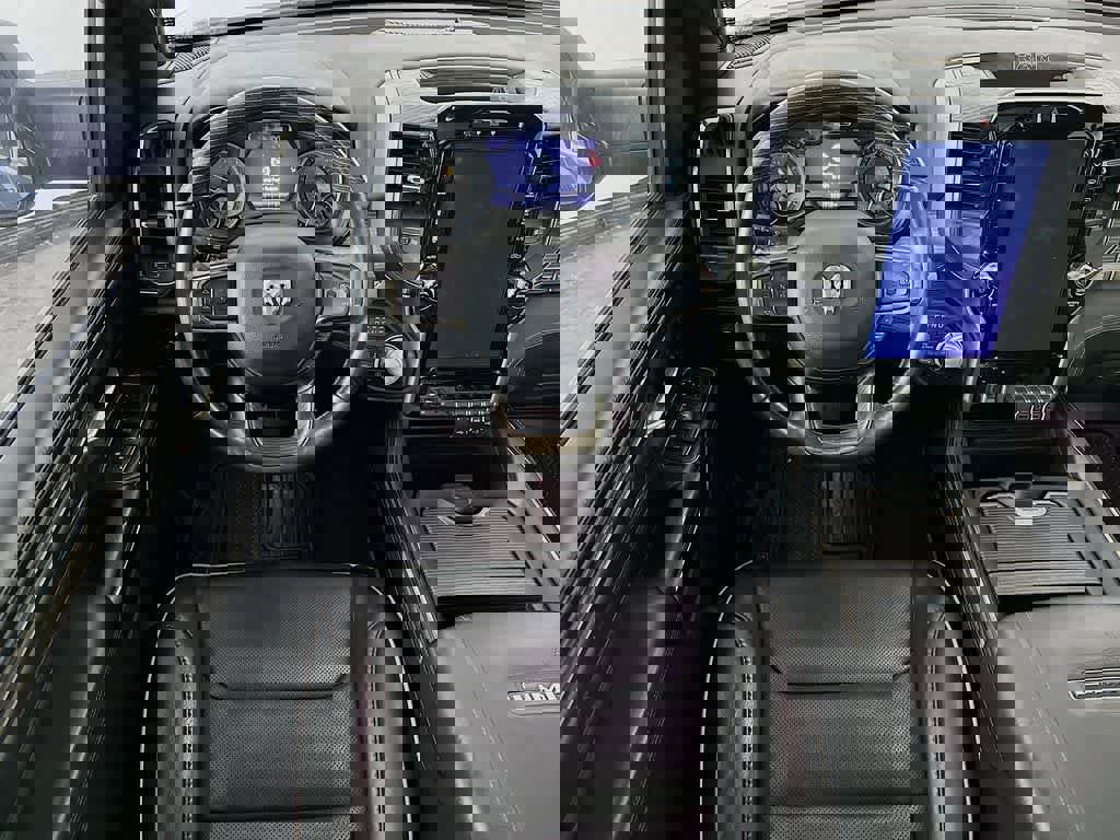 Used 2020 RAM 1500 Limited image 10