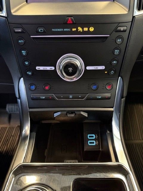 Certified 2019 Ford Edge Titanium w/ Equipment Group 301A image 16