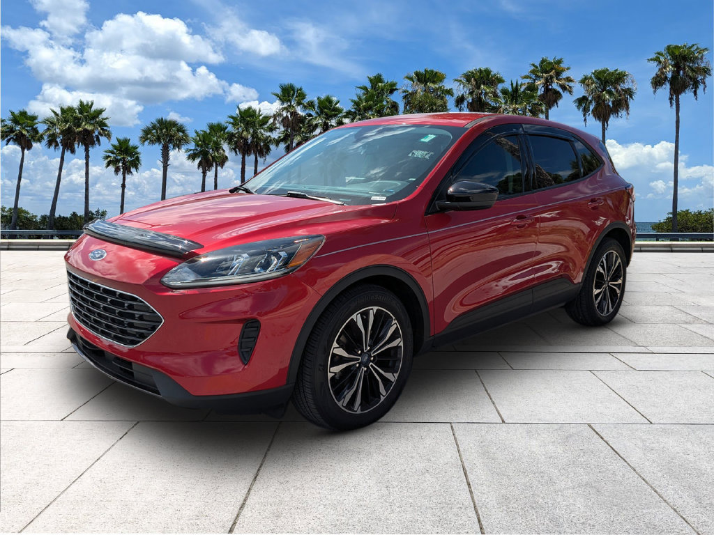 Certified 2022 Ford Escape SE w/ SE Sport Appearance Package FWD image 4