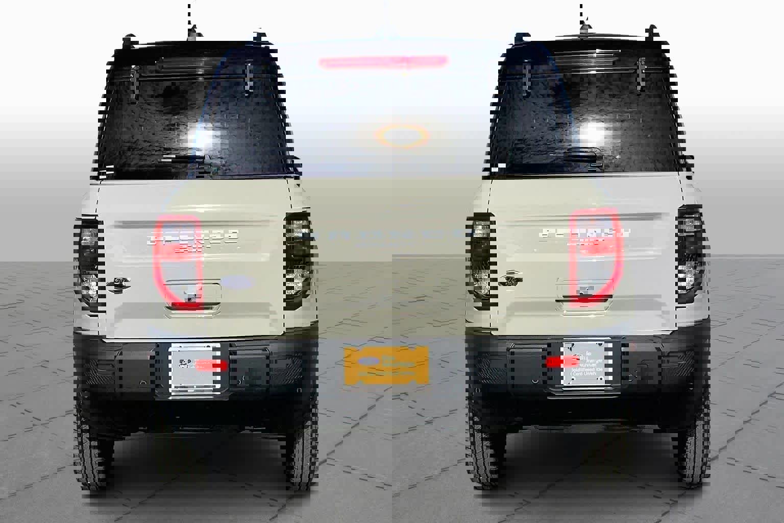 Certified 2025 Ford Bronco Sport Outer Banks w/ Outer Banks Tech Package+ image 2