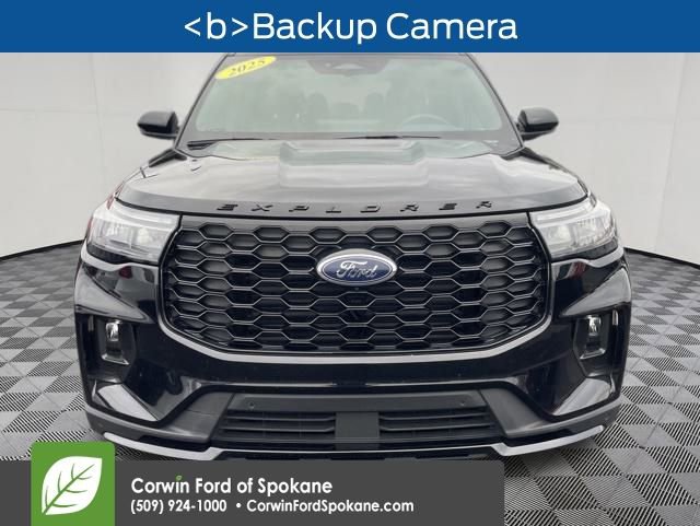 Certified 2025 Ford Explorer ST-Line w/ ST-Line Street Pack image 8