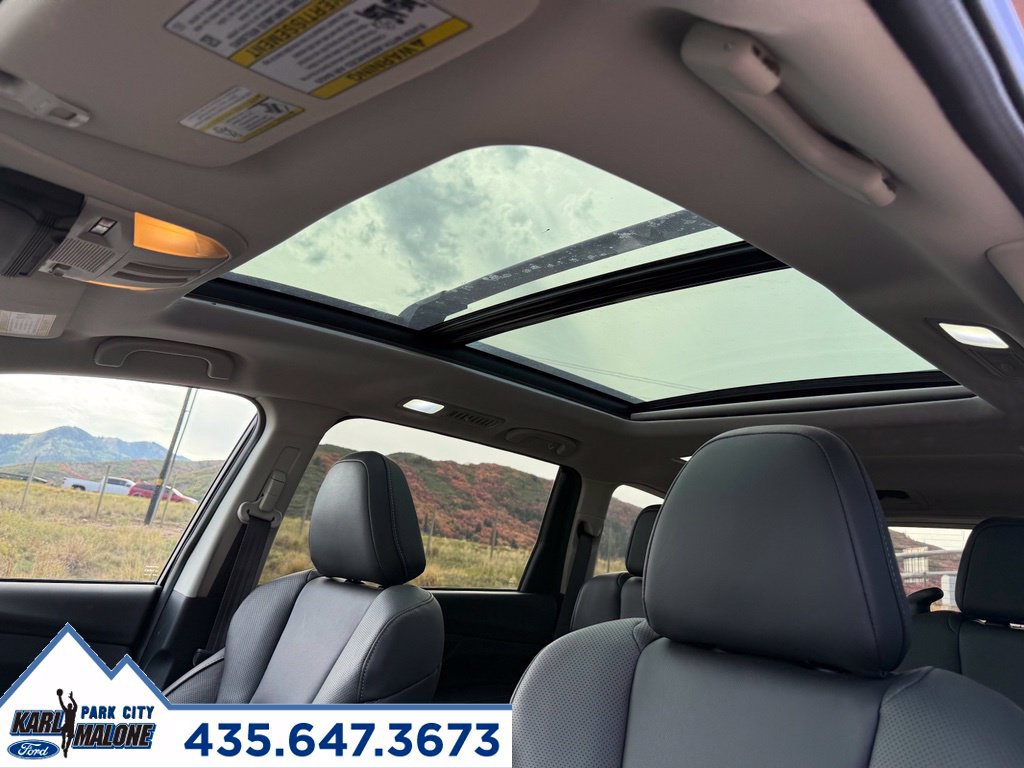 Used 2024 Subaru Ascent Limited w/ Technology Package AWD/4WD image 24