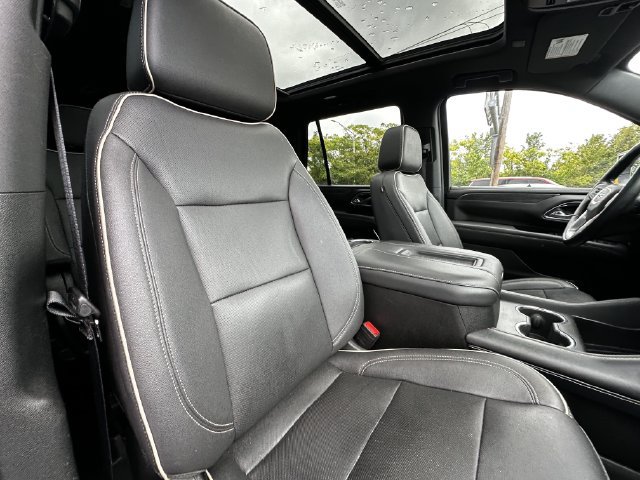 Used 2023 GMC Yukon SLT w/ SLT Premium Package AWD/4WD image 35
