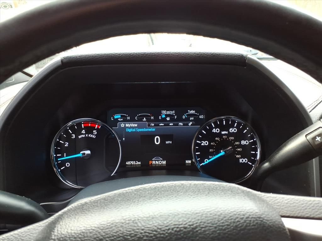 Certified 2022 Ford F450 Platinum w/ FX4 Off-Road Package image 15