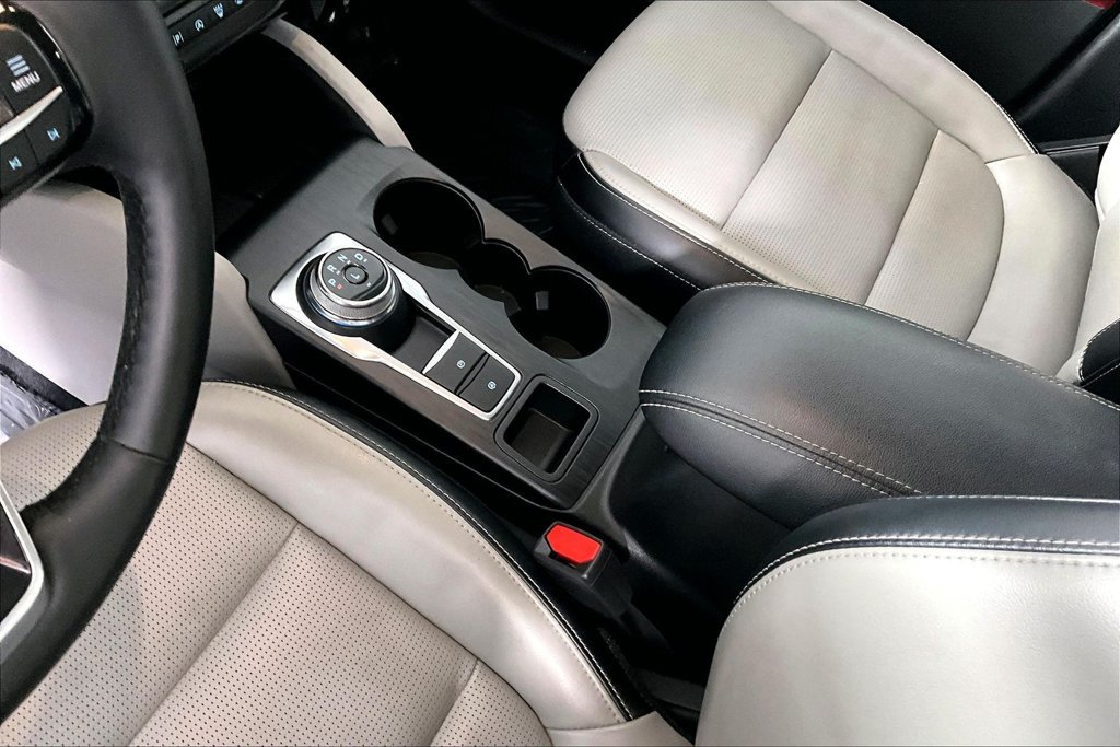 Certified 2023 Ford Escape Platinum AWD/4WD image 17
