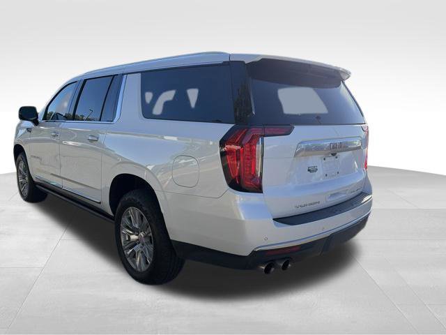 Used 2023 GMC Yukon XL Denali AWD/4WD image 8