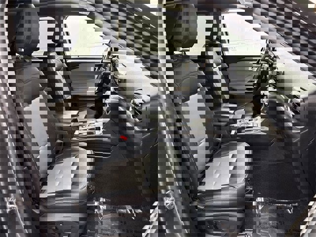 Certified 2022 Ford Explorer XLT w/ Equipment Group 202A image 17