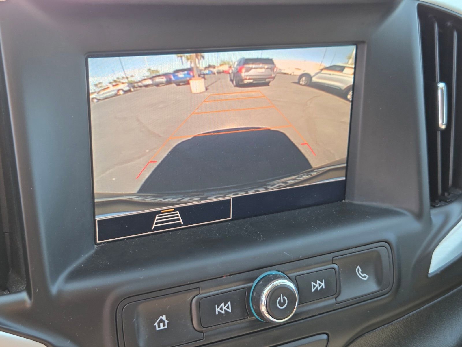 Used 2024 GMC Terrain SLE image 21