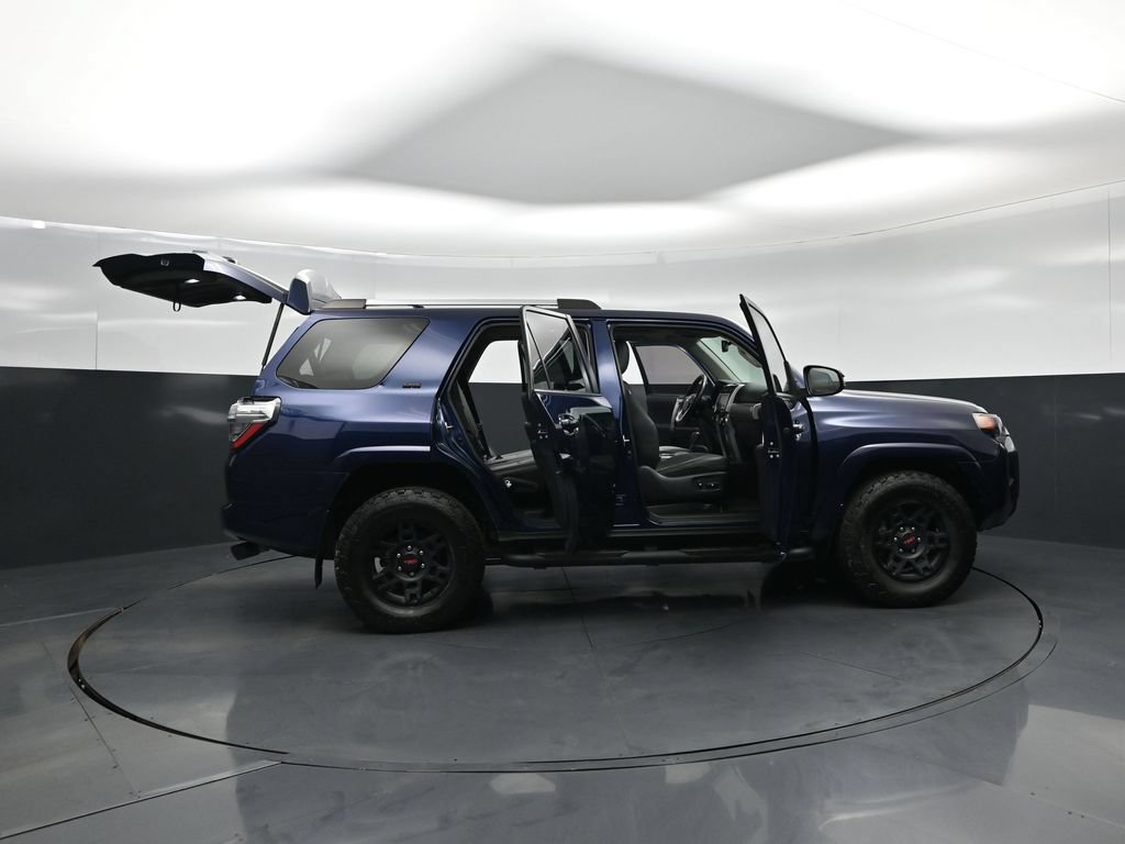 Used 2023 Toyota 4Runner SR5 Premium w/ Moonroof Package RWD image 5