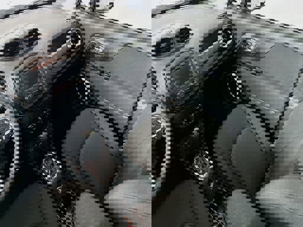 Used 2019 Jeep Renegade Sport image 11