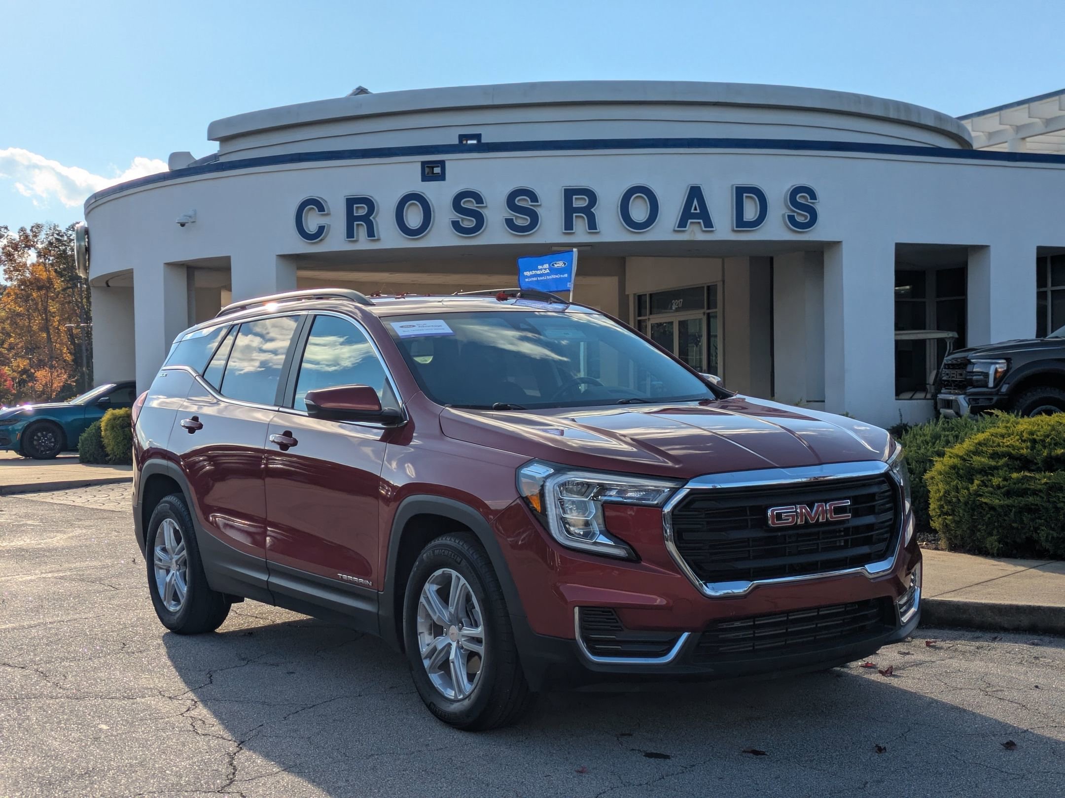 Used 2023 GMC Terrain SLE w/ Driver Convenience Package