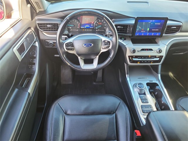 Certified 2021 Ford Explorer XLT w/ Equipment Group 202A image 7