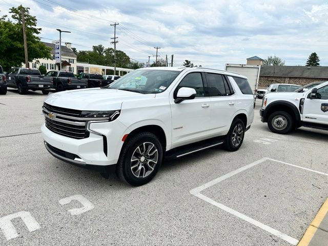 Used 2023 Chevrolet Tahoe LT w/ Luxury Package AWD/4WD image 6