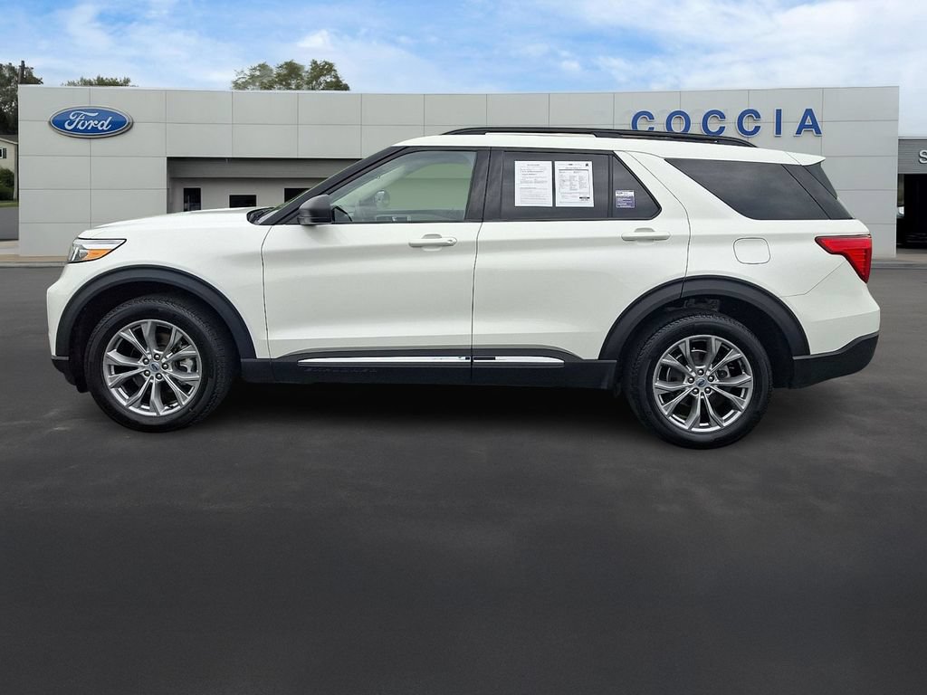 Certified 2023 Ford Explorer XLT w/ Equipment Group 202A AWD/4WD image 7