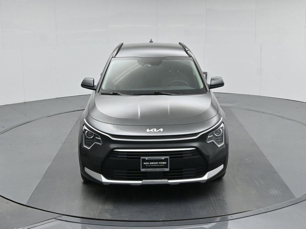 Used 2023 Kia Niro EX image 29