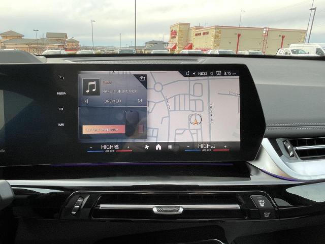 Used 2024 BMW X1 xDrive28i w/ Technology Package image 23