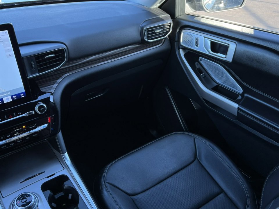 Certified 2023 Ford Explorer Limited w/ Limited Technology Package image 36