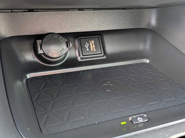 Used 2023 Toyota RAV4 XLE Premium AWD/4WD image 24