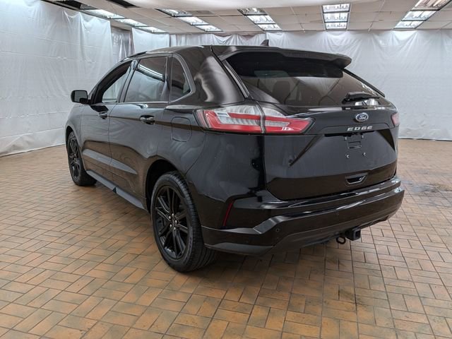 Certified 2024 Ford Edge ST-Line w/ Class II Trailer Tow Package AWD/4WD image 5