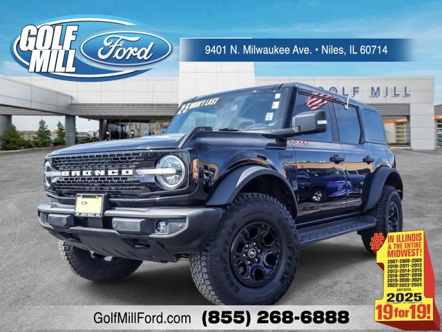 Certified 2025 Ford Bronco Outer Banks w/ Sasquatch Package AWD/4WD image 1