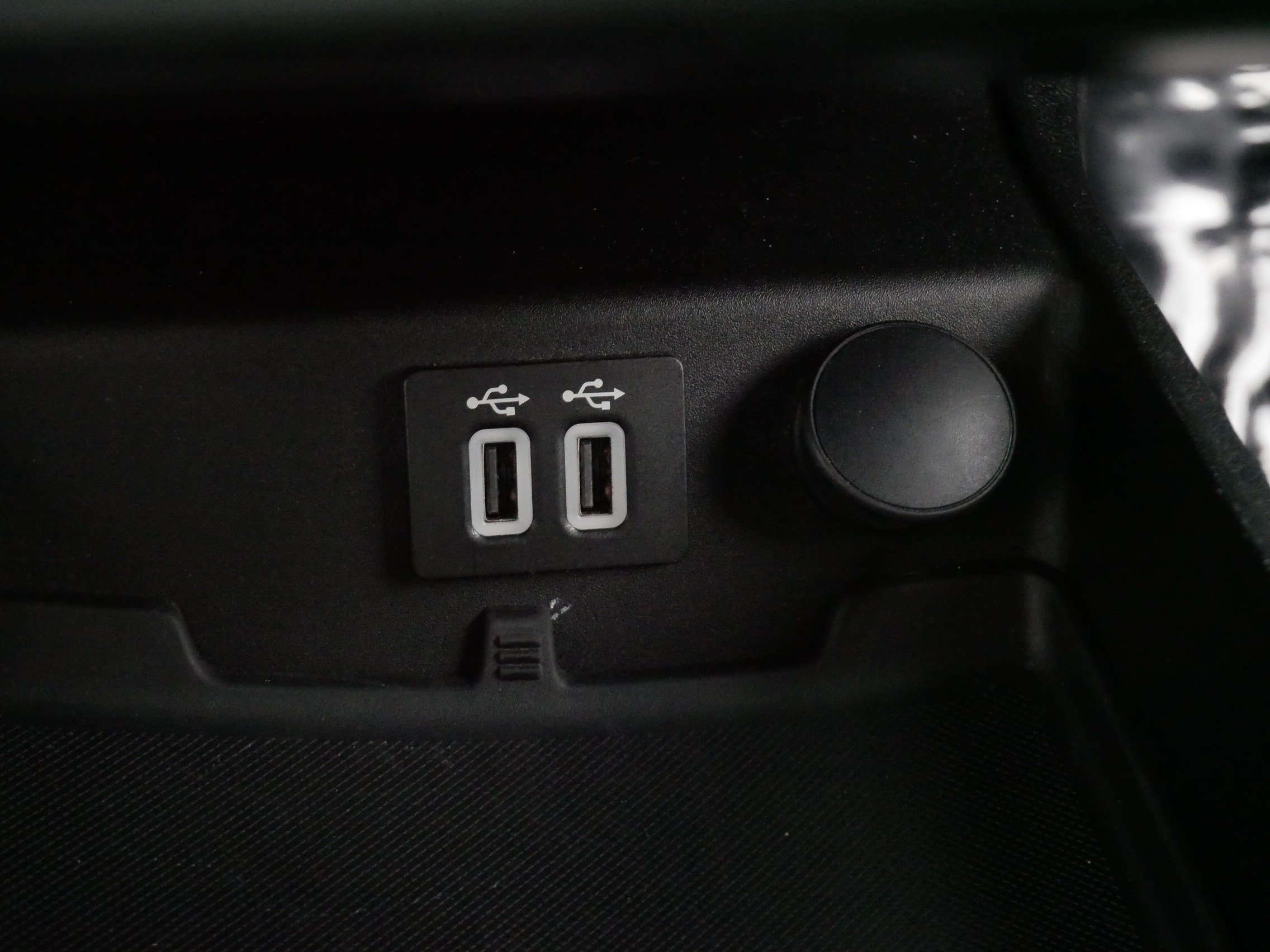 Certified 2020 Ford Fusion SE FWD image 29