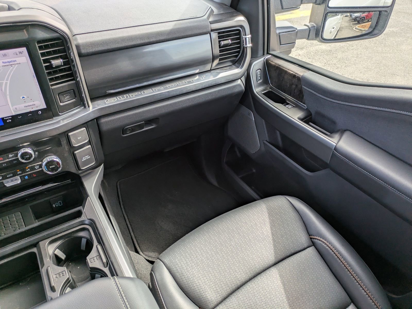 Certified 2026 Ford F250 Lariat w/ Black Appearance Package image 17