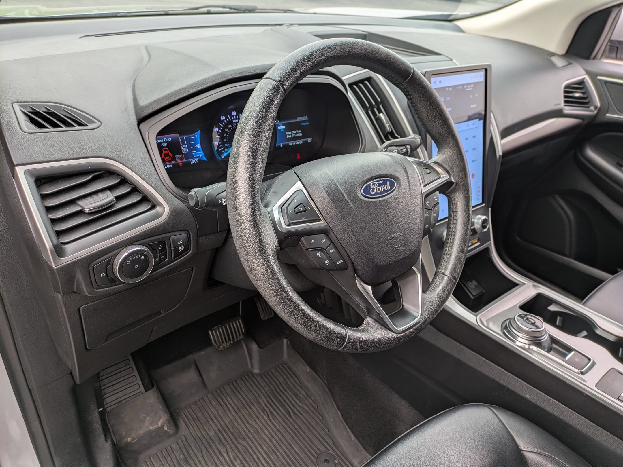 Certified 2024 Ford Edge SEL w/ Convenience Package AWD/4WD image 8