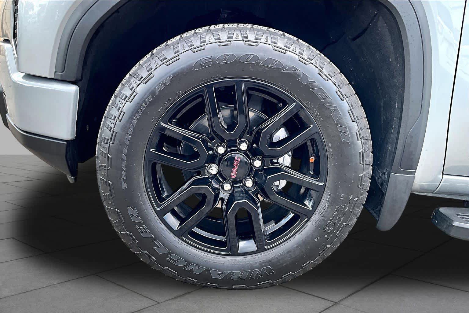 Used 2026 GMC Sierra 1500 Elevation AWD/4WD image 11