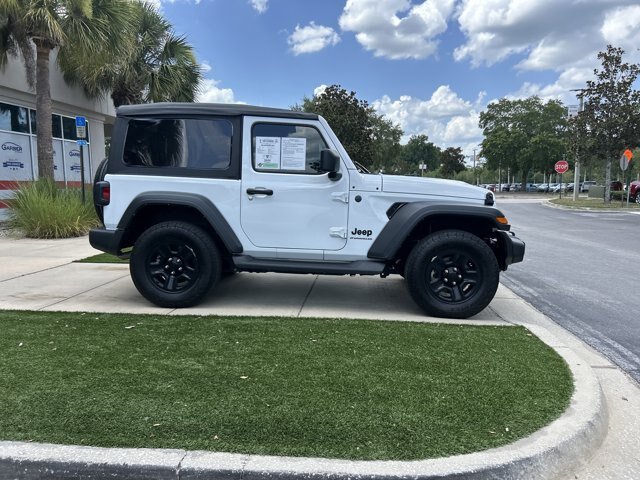 Used 2025 Jeep Wrangler Sport AWD/4WD image 3