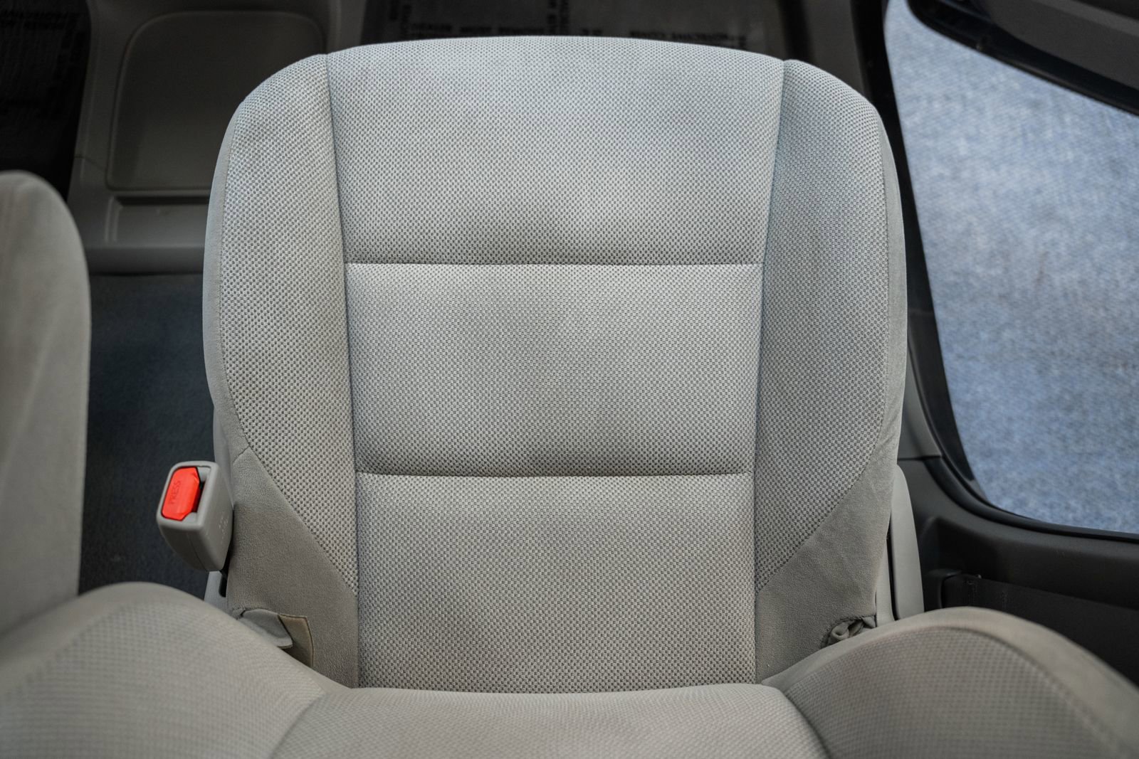 Used 2020 Toyota Sienna L image 28