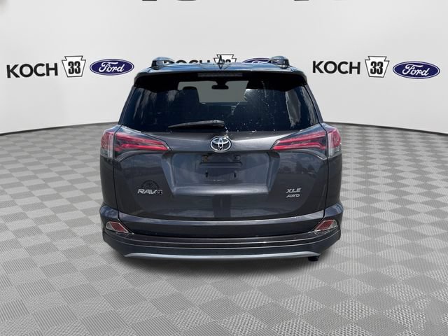 Used 2018 Toyota RAV4 XLE w/ Plus Extra Value Package AWD/4WD image 7