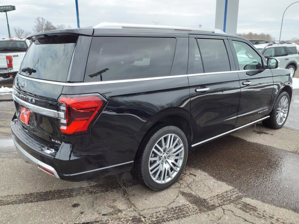 Certified 2022 Ford Expedition Max Platinum image 5