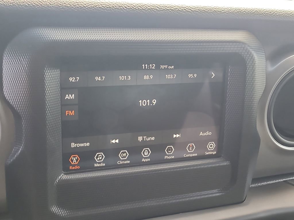 Used 2023 Jeep Wrangler Sport image 14