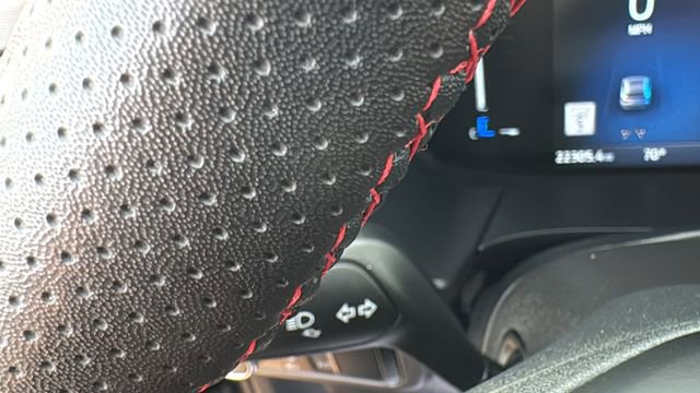 Certified 2024 Ford Escape ST-Line w/ Tech Pack #1 image 18