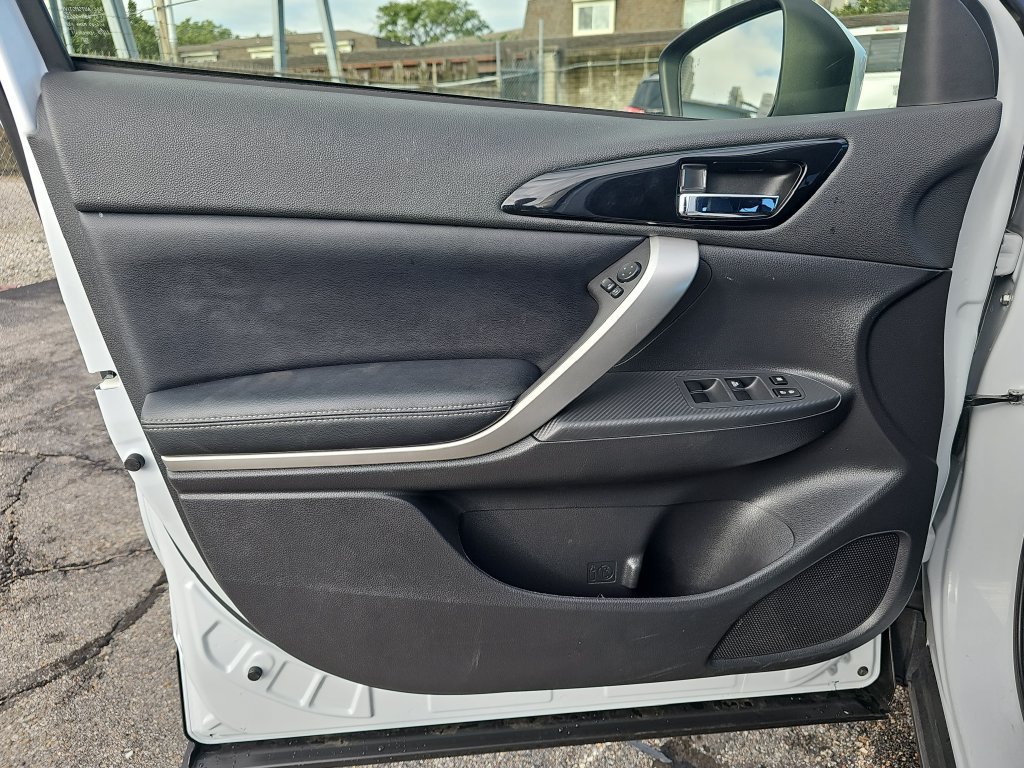 Used 2025 Mitsubishi Eclipse Cross AWD image 26