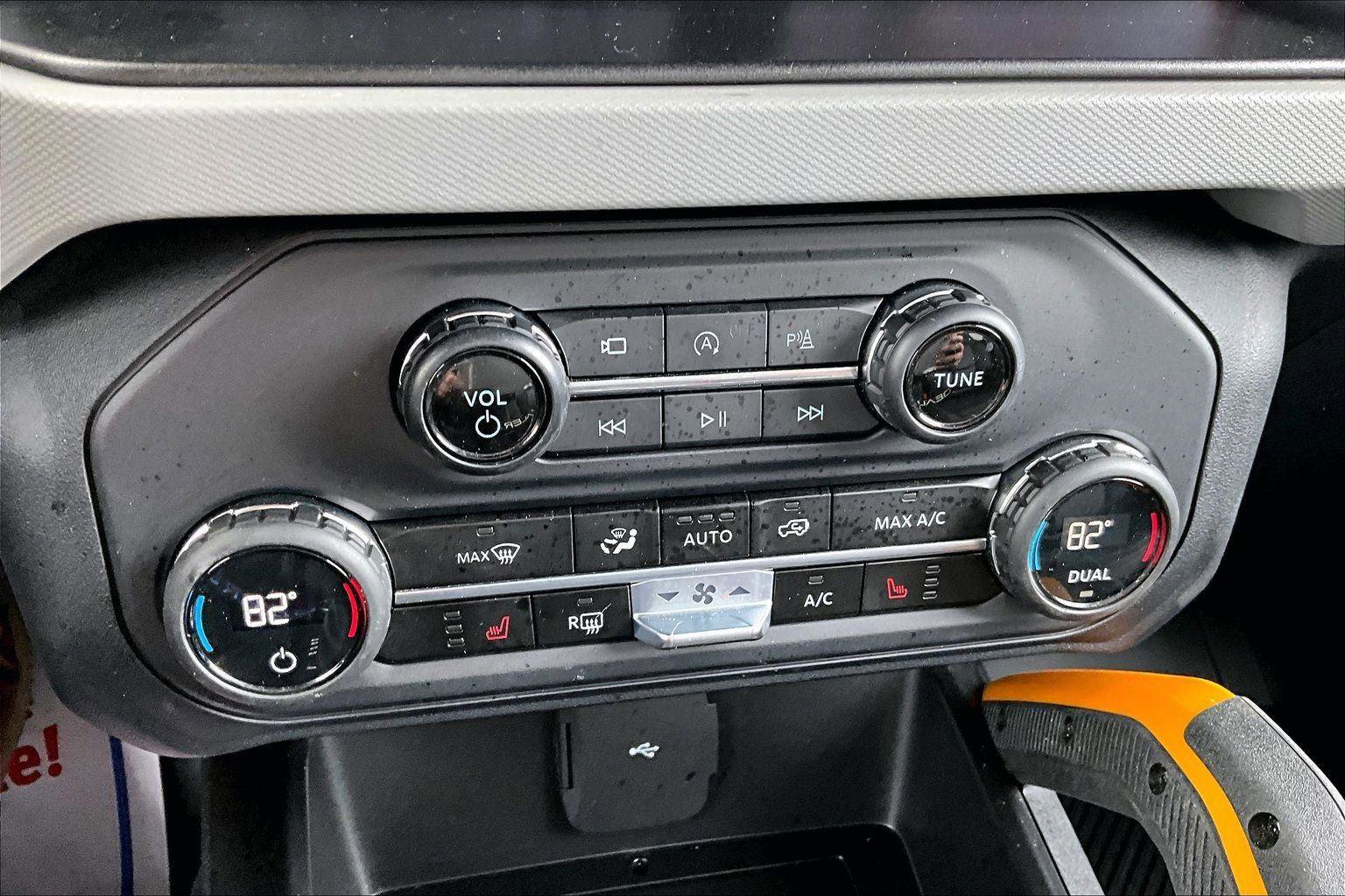 Certified 2023 Ford Bronco Badlands AWD/4WD image 21