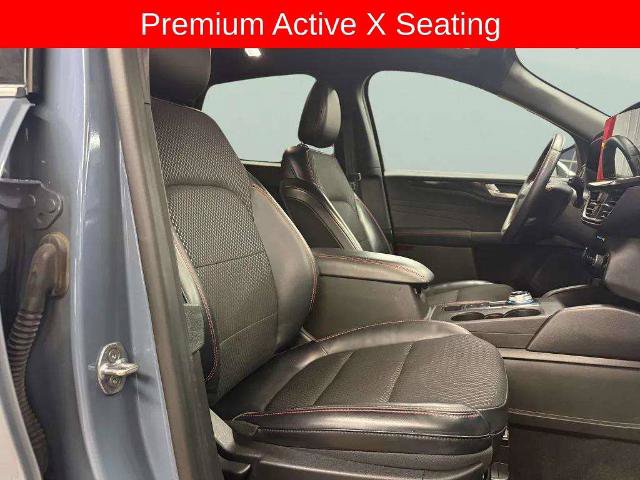 Certified 2024 Ford Escape ST-Line w/ Tech Pack #1 AWD/4WD image 9