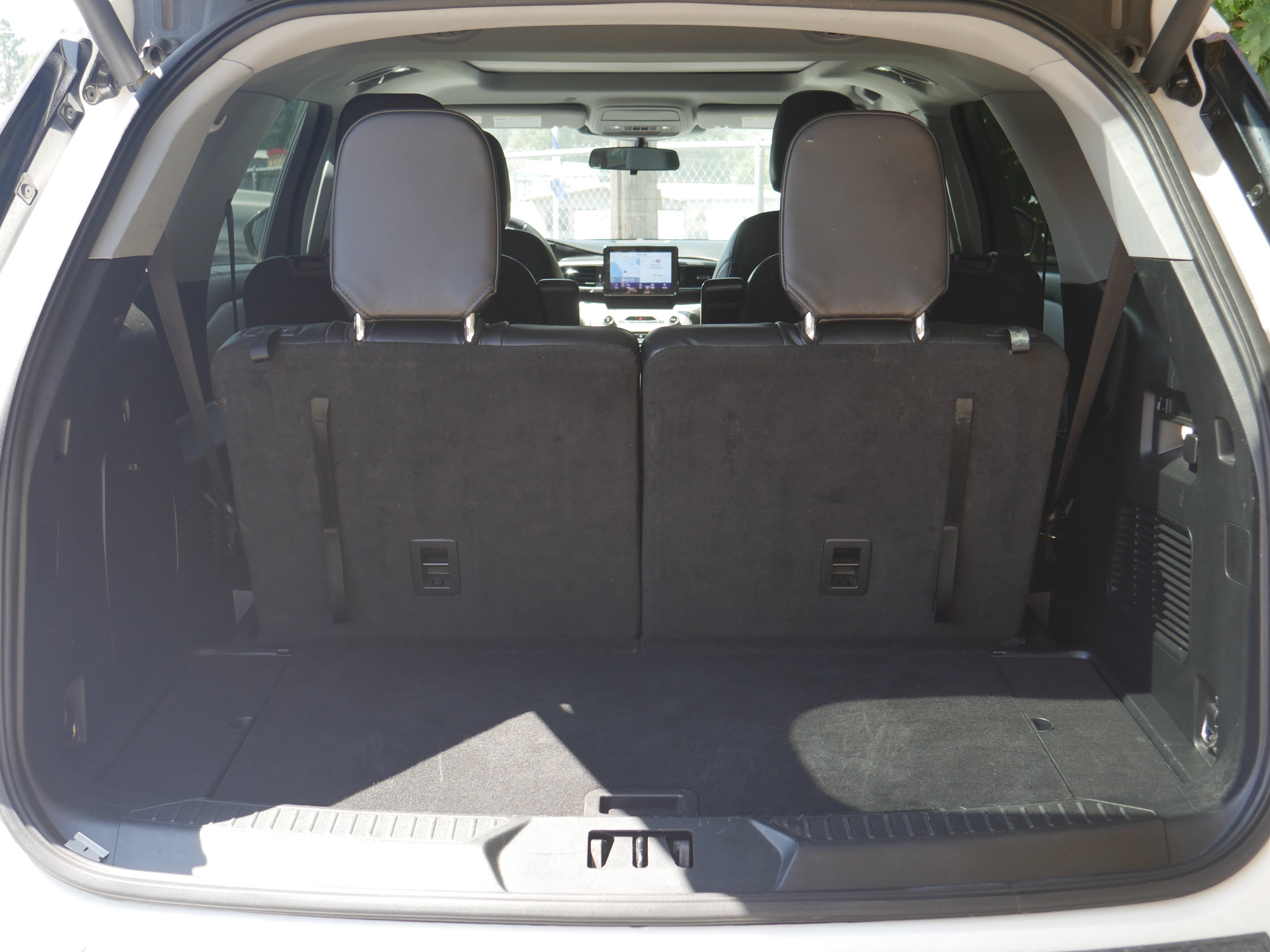 Certified 2023 Ford Explorer XLT w/ Equipment Group 202A AWD/4WD image 24