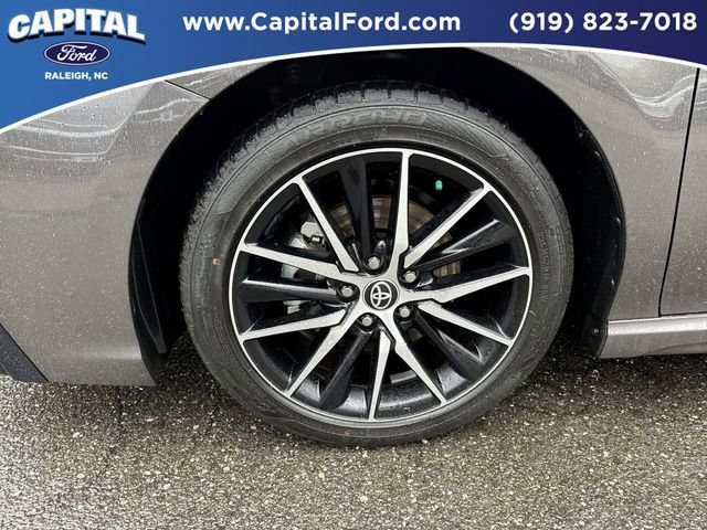 Used 2023 Toyota Camry SE image 12