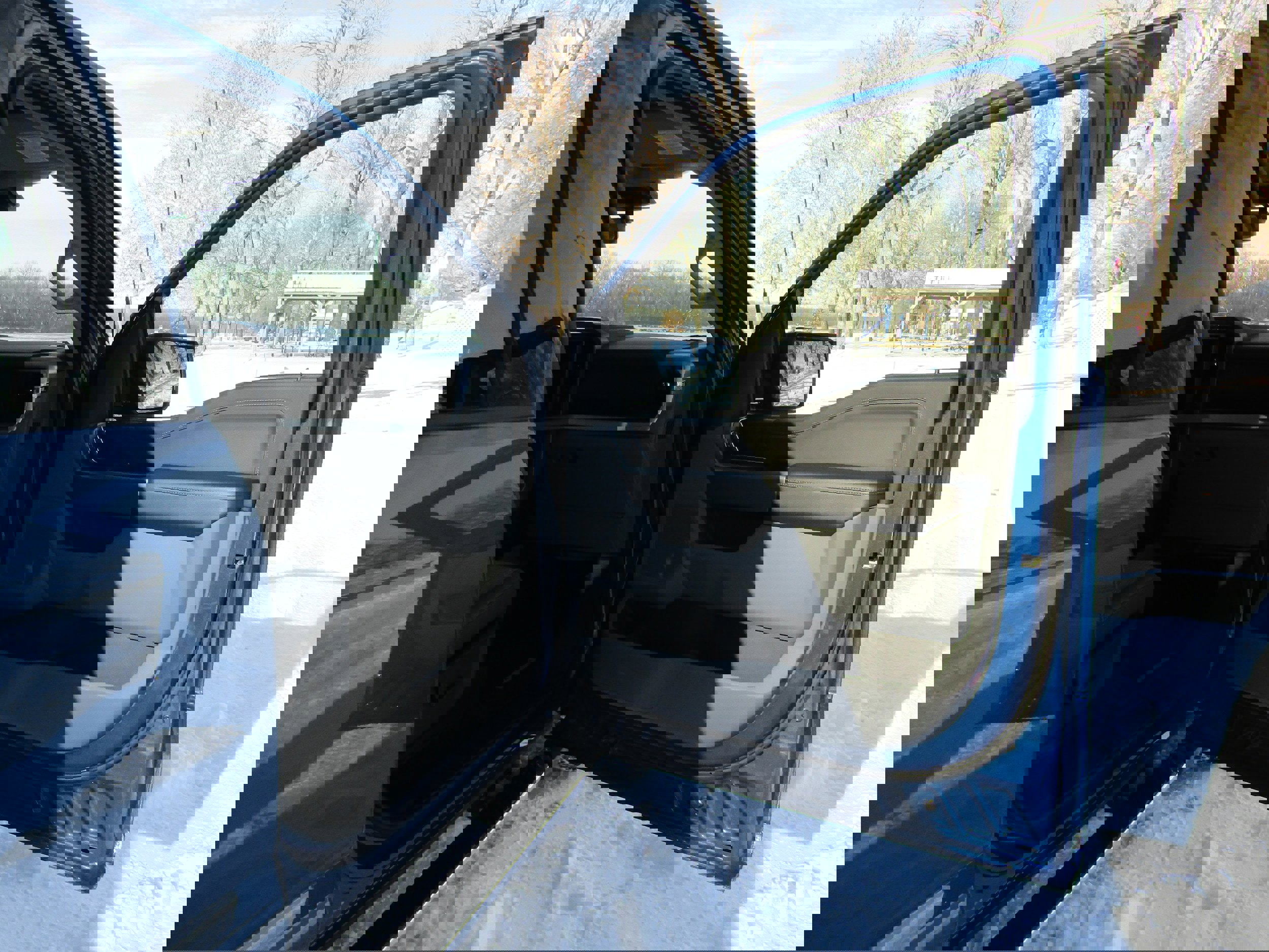 Certified 2022 Ford F150 XLT w/ Equipment Group 302A High image 20