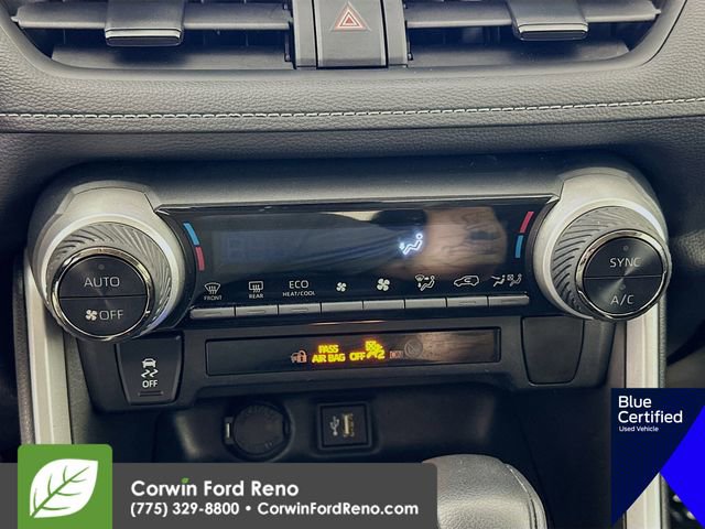 Used 2024 Toyota RAV4 LE AWD/4WD image 19