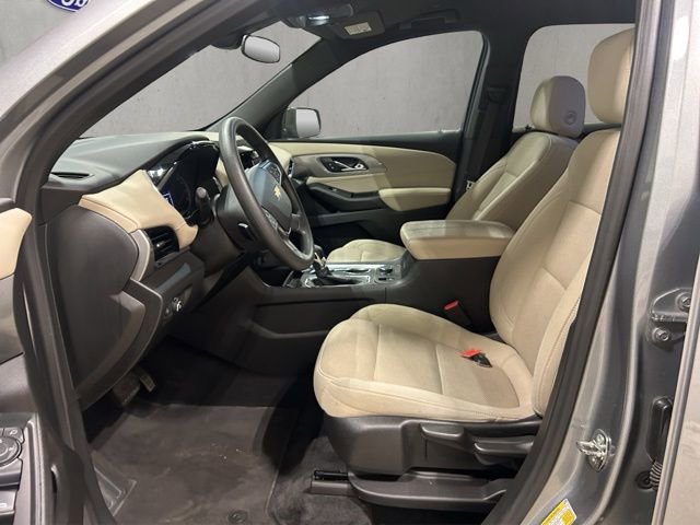 Used 2023 Chevrolet Traverse LS AWD/4WD image 12