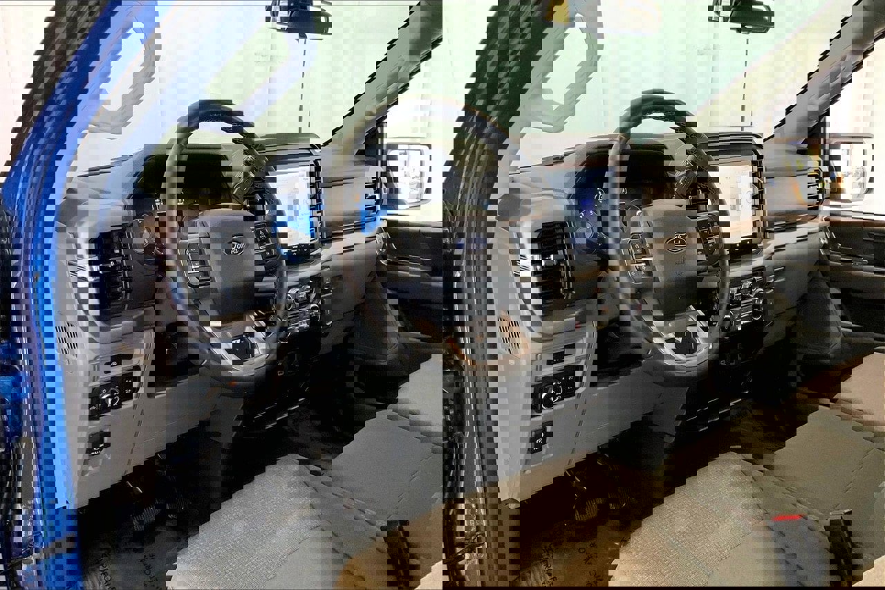 Certified 2025 Ford F150 XLT w/ Equipment Group 301A Standard image 15