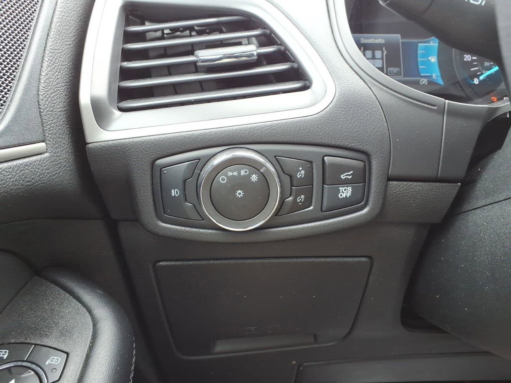 Certified 2023 Ford Edge SEL w/ Convenience Package image 16