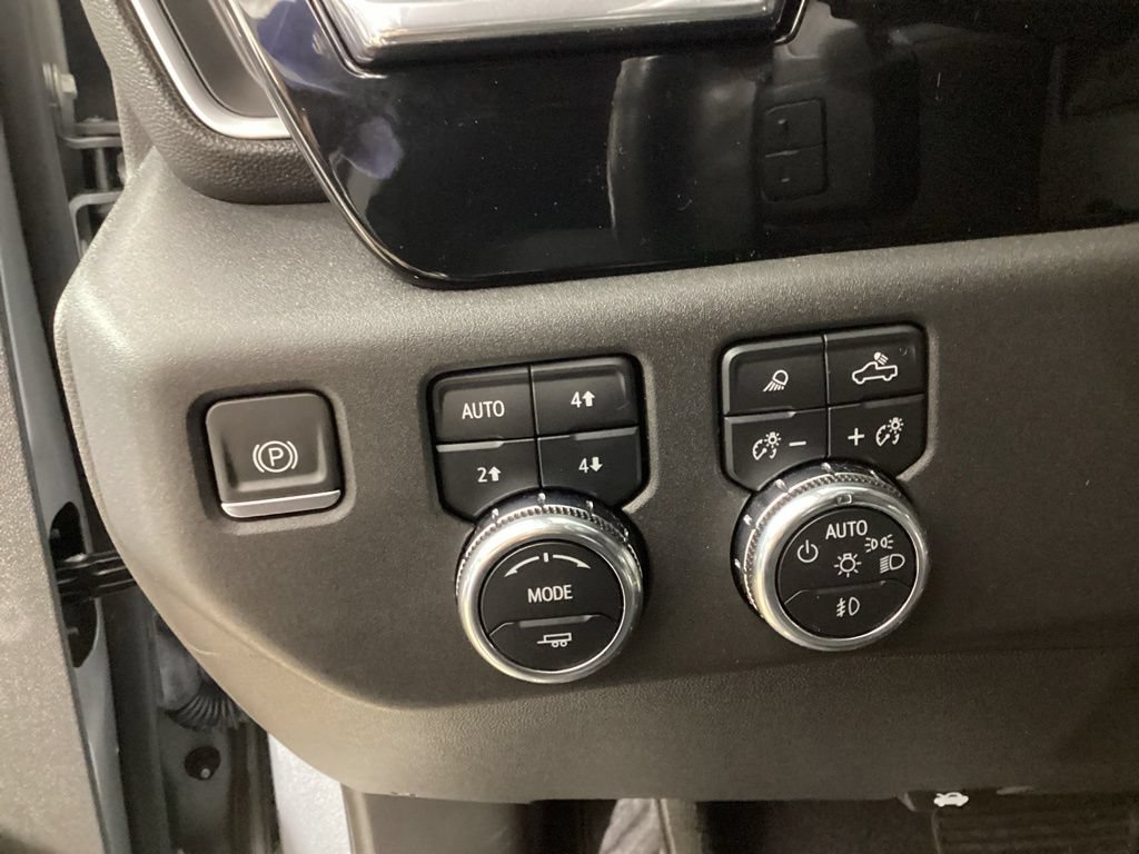 Used 2023 GMC Sierra 1500 SLT w/ SLT Convenience Package AWD/4WD image 19
