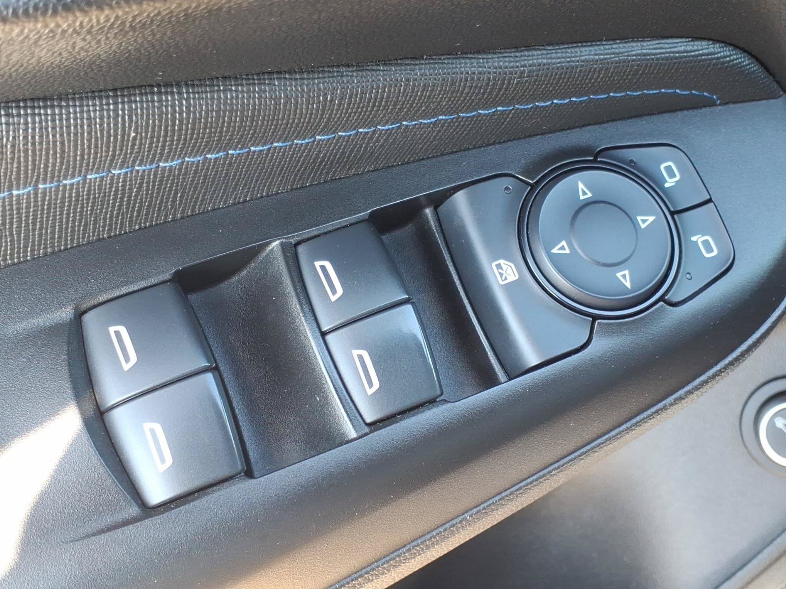 Used 2025 Buick Envista Sport Touring w/ Convenience I Package FWD image 11