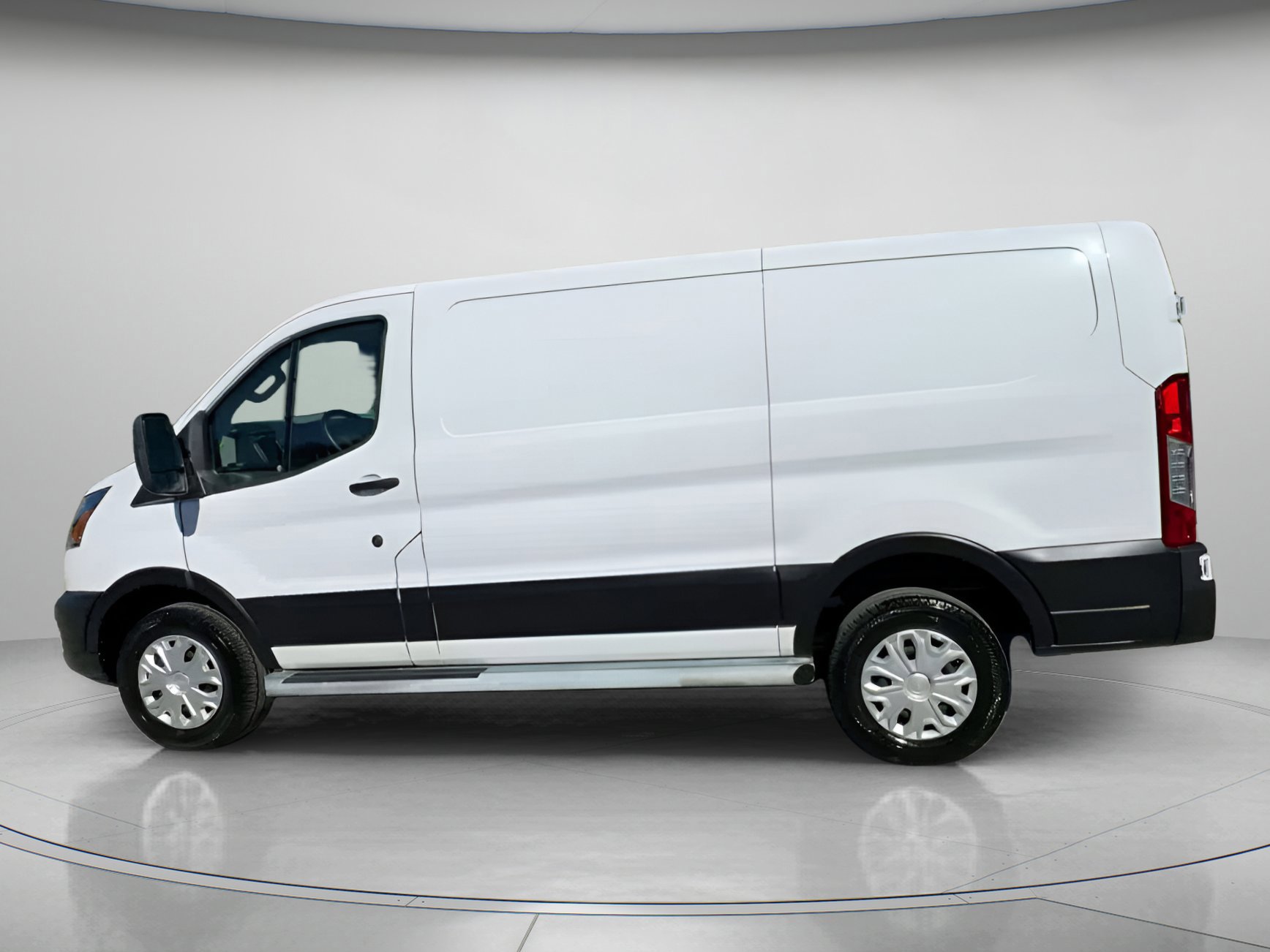 Certified 2024 Ford Transit 250 w/ Exterior Upgrade Package image 9