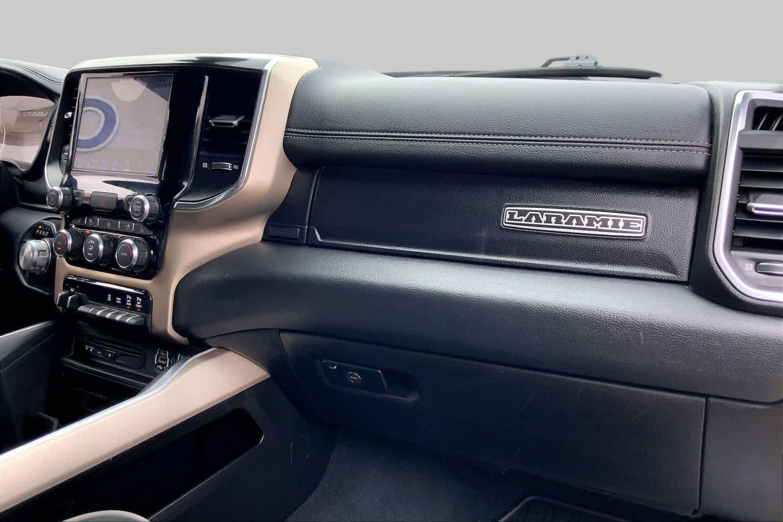 Used 2019 RAM 1500 Laramie AWD/4WD image 19