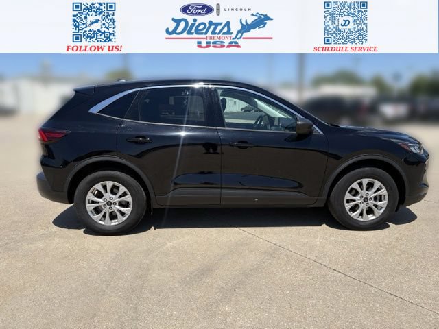 Certified 2024 Ford Escape ST-Line w/ Tech Pack #1 AWD/4WD image 7